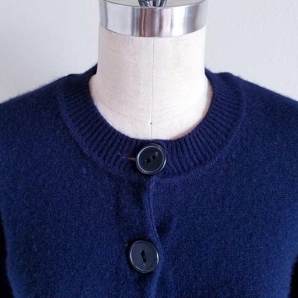 Vince Cashmere Flare sleeve Cardigan Small‎ - Picture 8 of 8